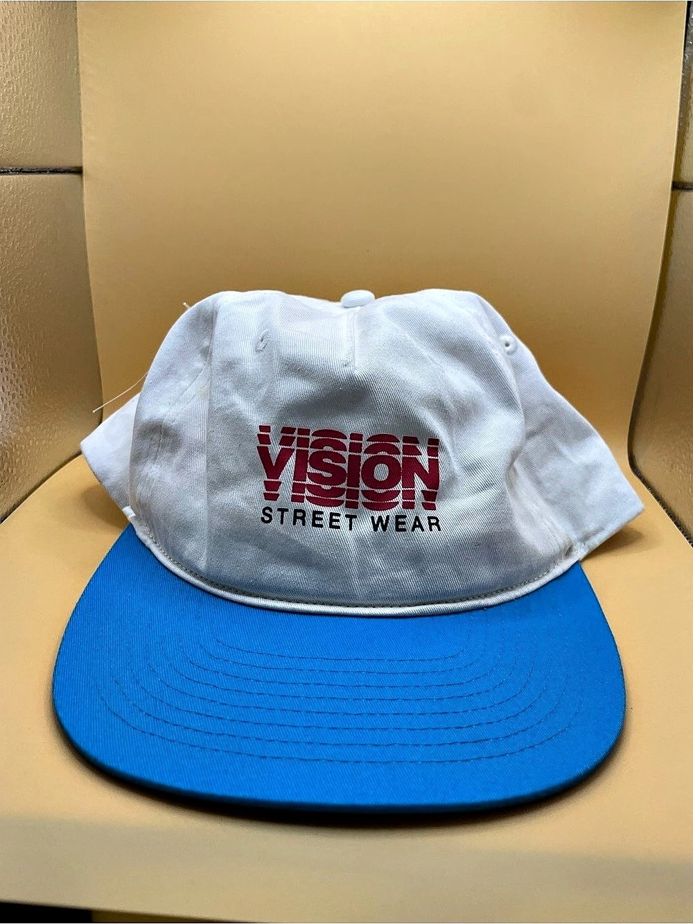 Vision Street Wear White & Blue NWT